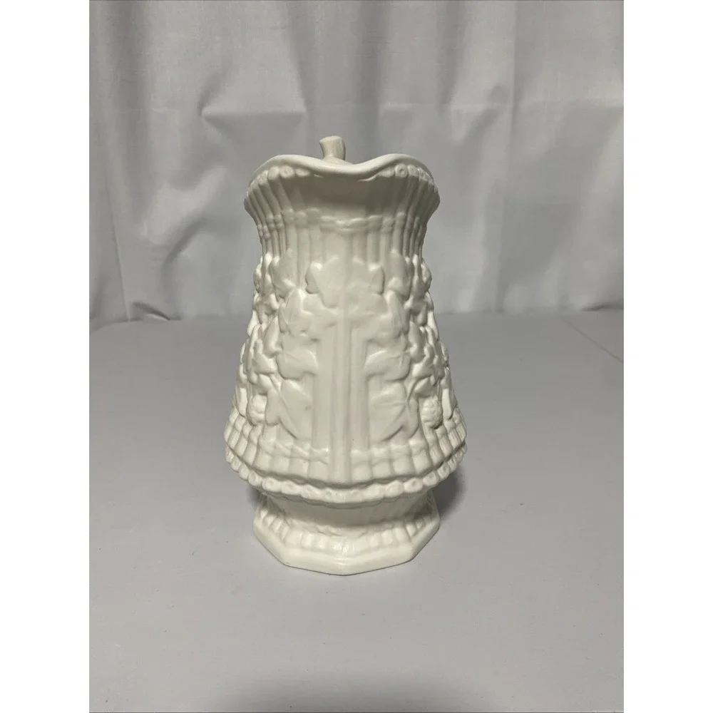 Vintage Ivy and Berries White Ceramic Vase Pitcher Foliage Pattern VTL